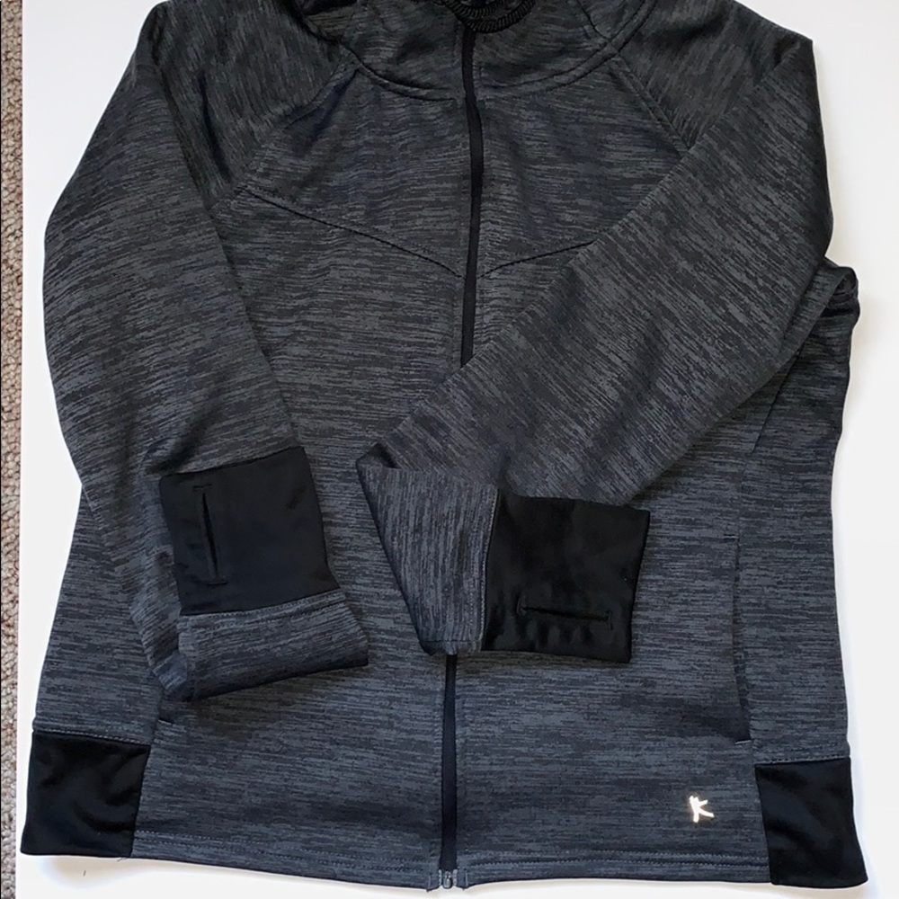 Sport sweater size M